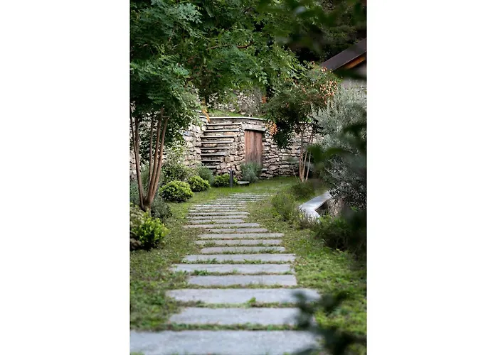 Via Dei Monti * Nesso